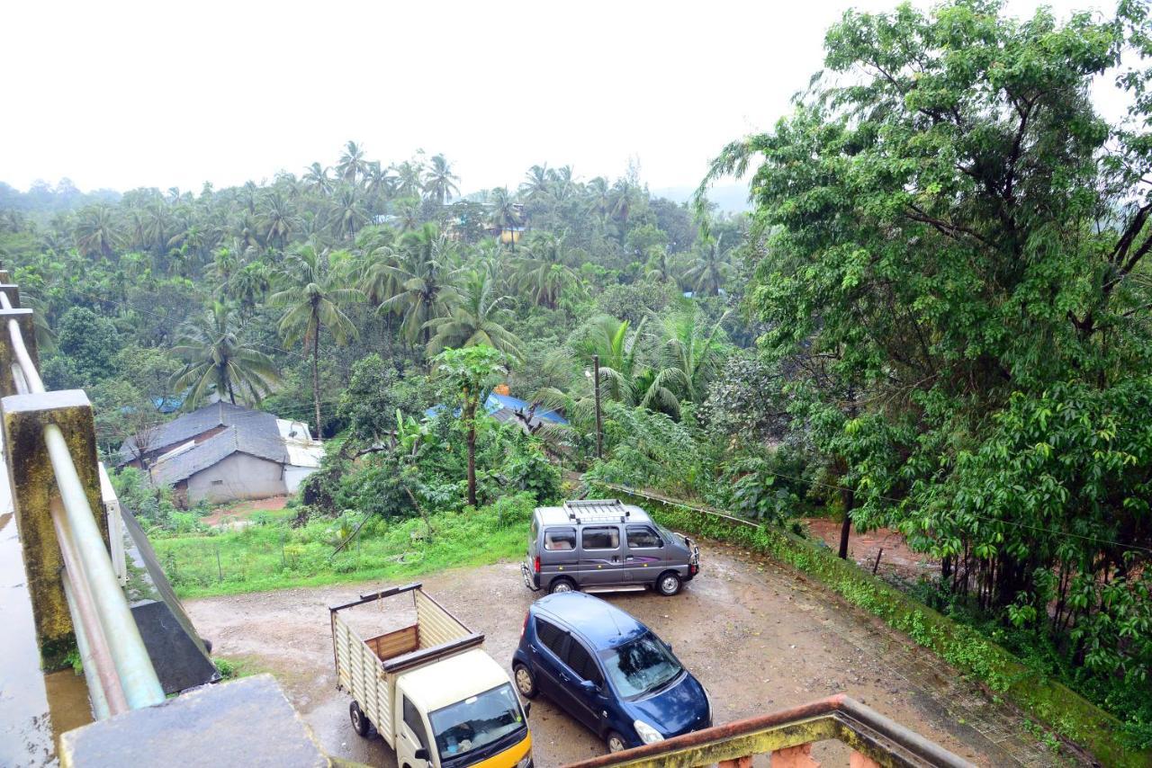 Sri Ranga Homestay Mavingundi Exterior foto